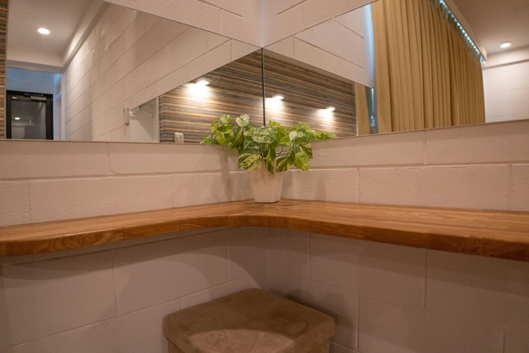 Bathroom 3, Sea Space Road, Onna