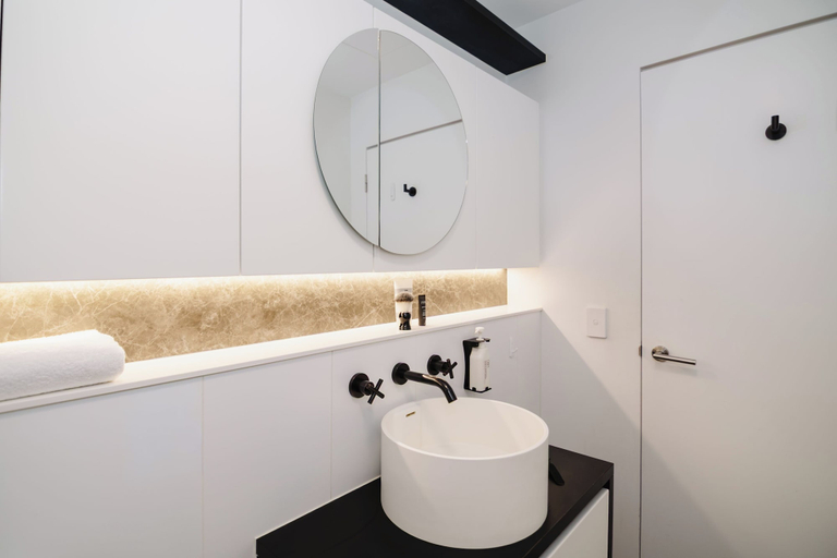 Bathroom 5, Punthill Ivanhoe, Melbourne