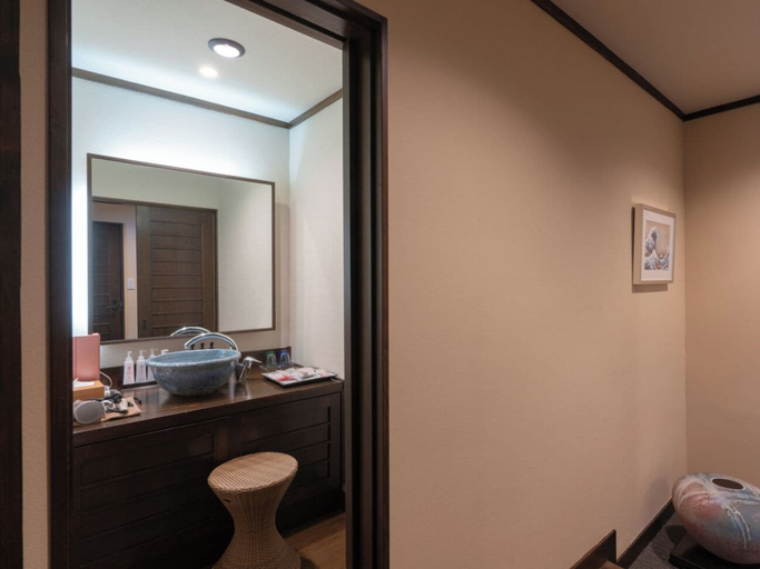Bathroom 5, Isoarukinoyuyado Ushiogumo, Kawazu