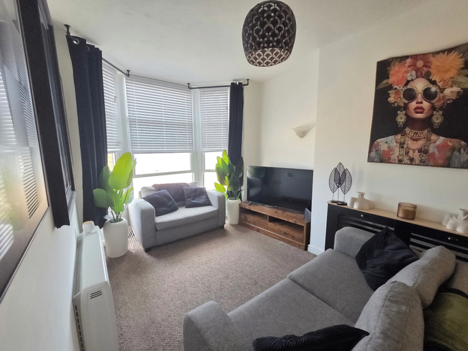 Primary image, 1 Bedroom Beach View Apartment Sleeps 4, Denbighshire