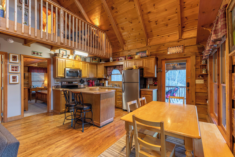 Interior 5, Apple Cove, Watauga