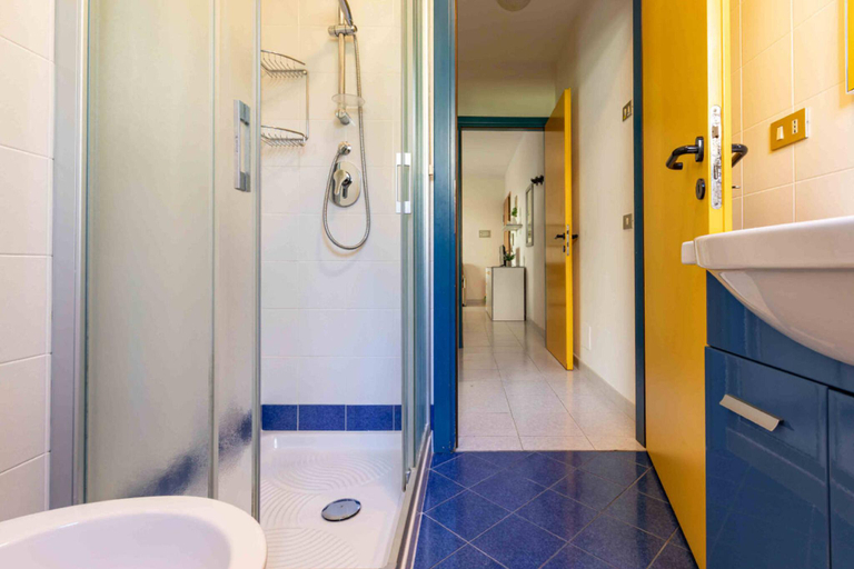 Bathroom, Three-room flat with private garden - By Beahost Rentals, Venezia
