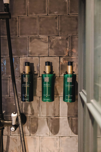 Bathroom 4, Docas Hotel Lisbon, Lisbon