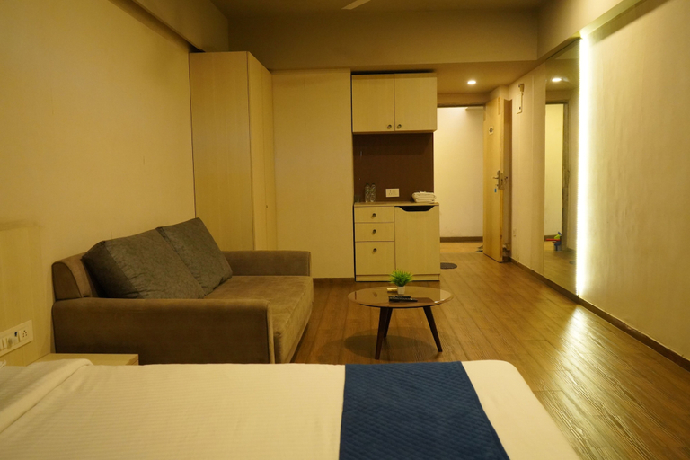 Room 4, Wow Studio at Weekend Address, Surat