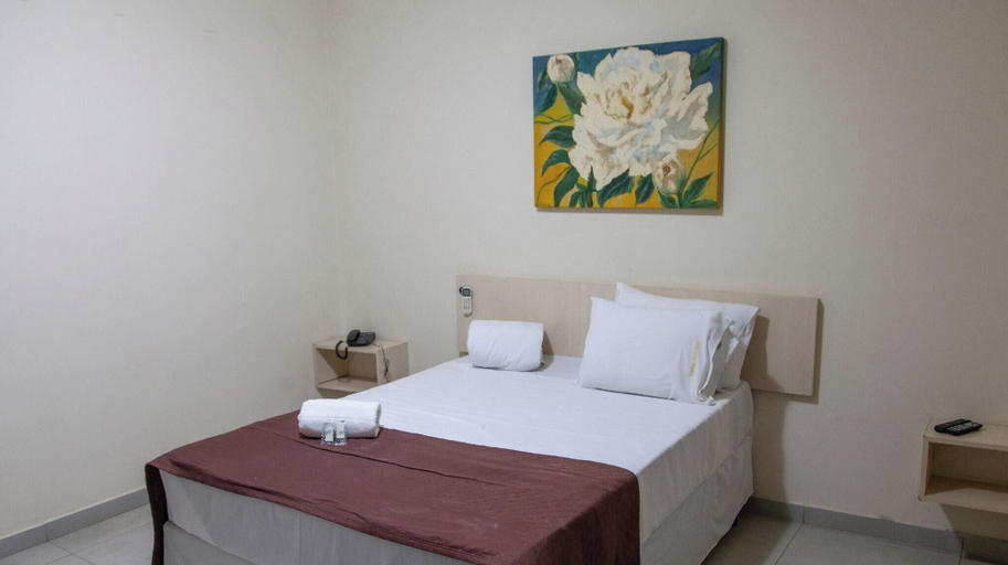 Bedroom 4, Londres Royal Hotel, Londrina