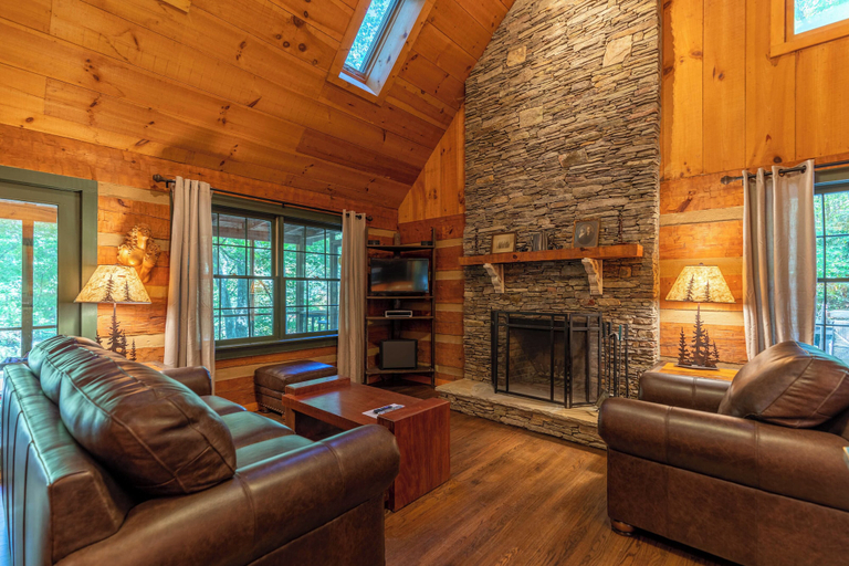 Interior 4, Paradise Found Newly Updated Cabin, Watauga