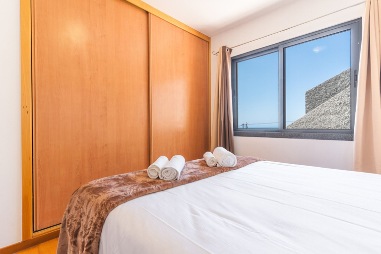 Room 2, Porlamar III by Atlantic Holiday, Calheta