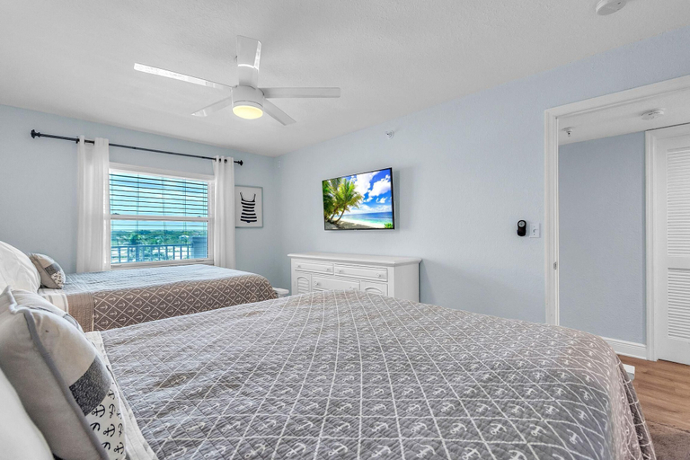 Room 3, Seagate 407, Pinellas