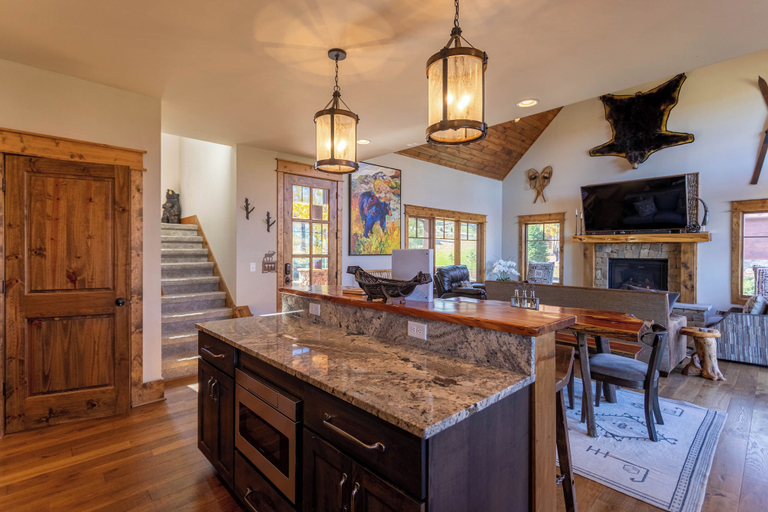 Interior 3, Red White & Views at Eagles Nest, Avery