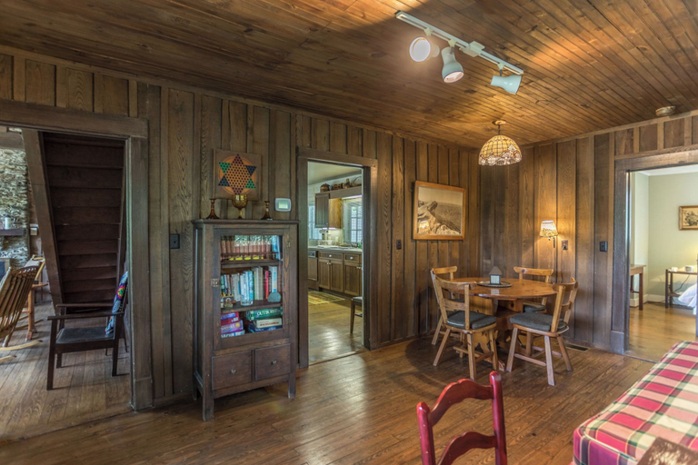 Interior 2, The Suddreth Cottage, Watauga
