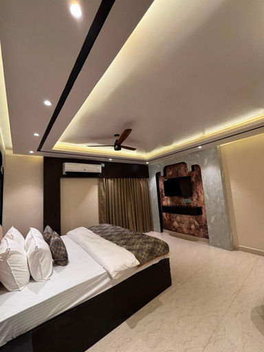 Bedroom 3, Hotel Suncity, Murshidabad