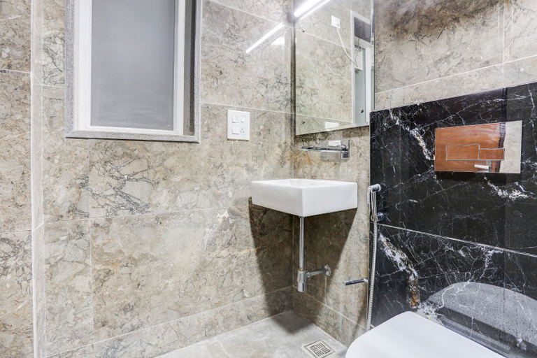 Bathroom 4, Hotel Grey Sky, Gurgaon