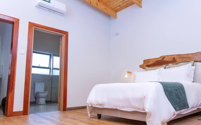 Room 3, The Woodlands Retreat, Makonde