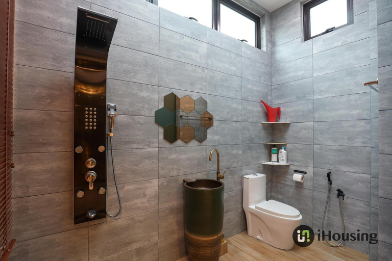 Bathroom 3, Jom Stay Platinum House by iHousing, Malacca City