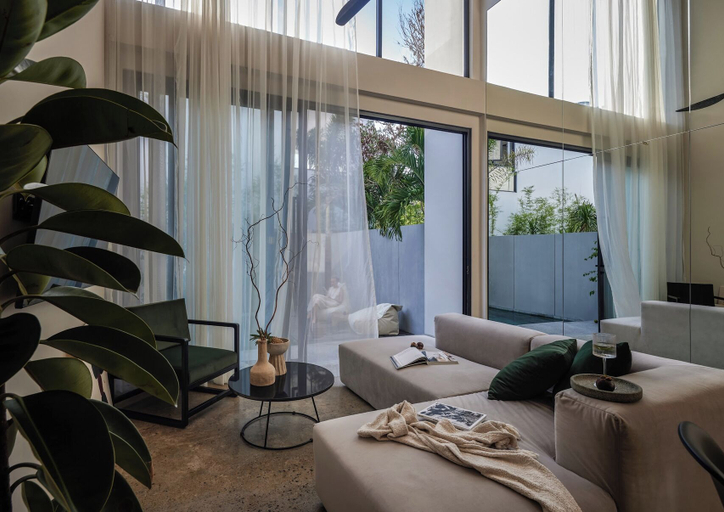 Living area 5, Nexa Townhouse 08, Badung