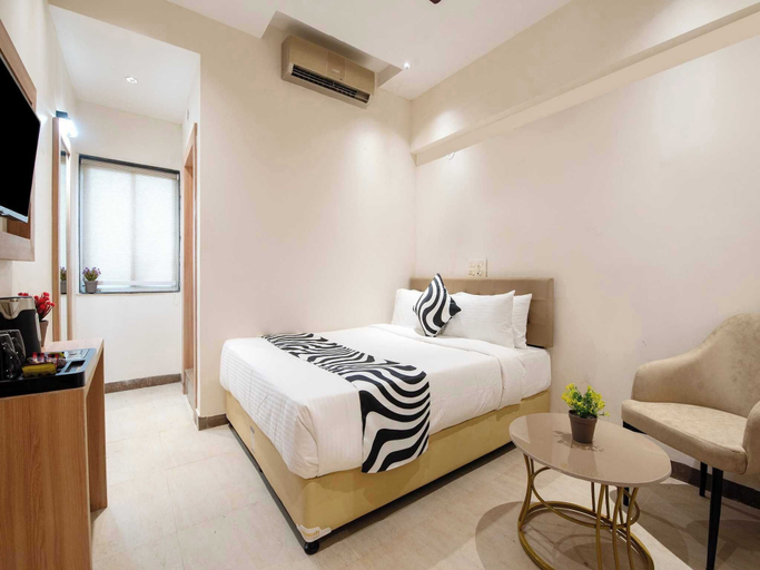 Room 5, Palette Hotel Pune MIDC Pimpri Chinchwad, Pune