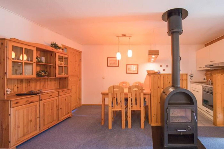 Living room 2, Urlaub im Grunen - Doppelbungalow mit Terrasse im Ferienpark Mirow, Mecklenburgische Seenplatte