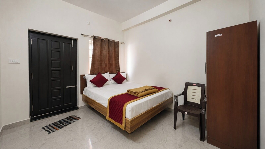 Room 4, ARK GRAND RESIDENCY, Tiruvannamalai