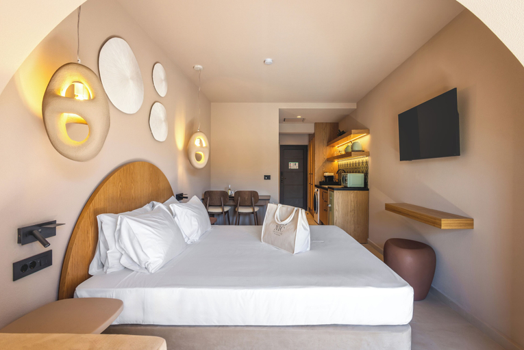 Room 5, Palmea Suites, South Aegean