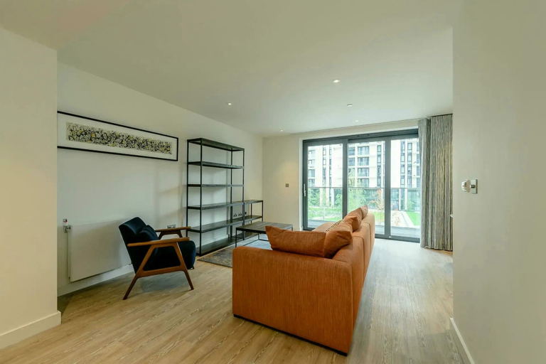 Living area 3, Landsby, London