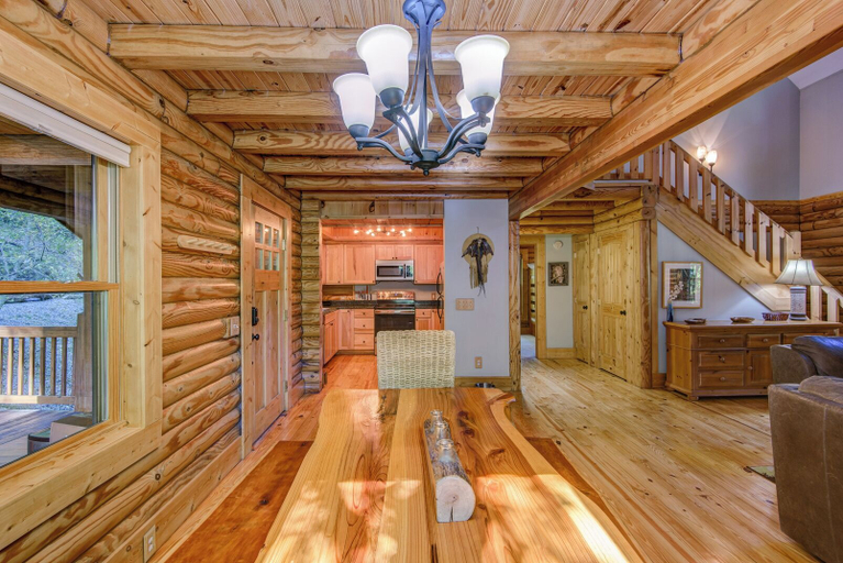 Interior 4, Hideaway Homestead, Watauga