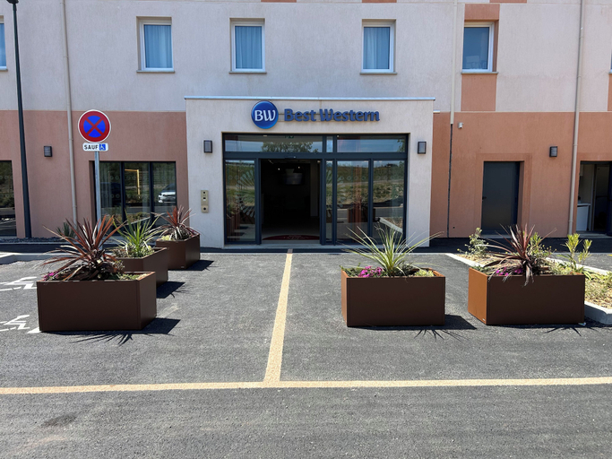 Exterior & Views 2, Best Western Terra Alta Perpignan Aeroport, Pyrénées-Orientales