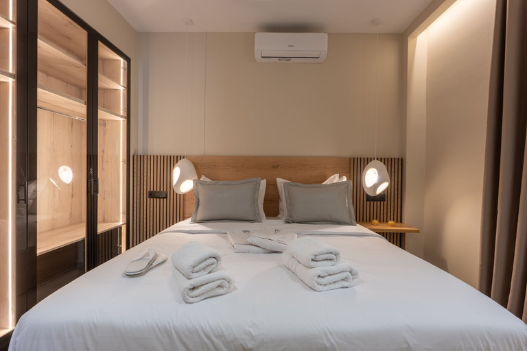 Room 4, Central Luxury Jacuzzi, Ionian Islands