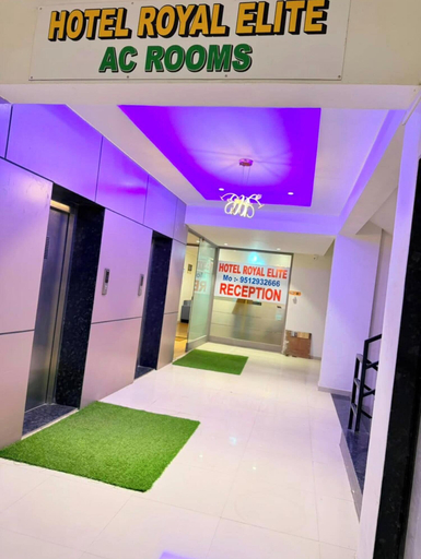 Interior 3, Hotel Royal Elite, Valsad
