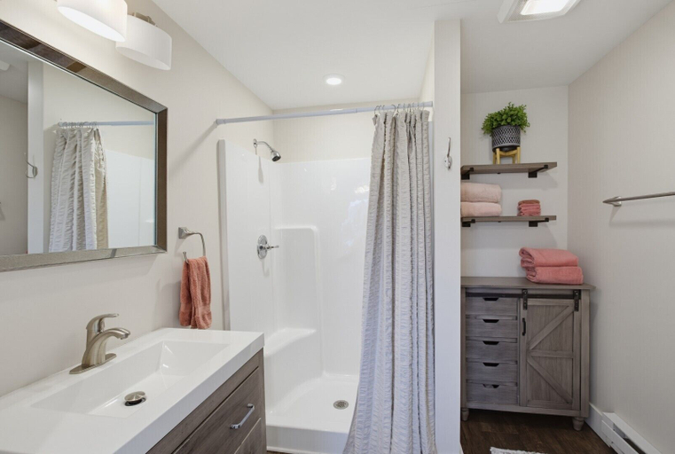 Bathroom, The Cottage at Port Austin, Huron