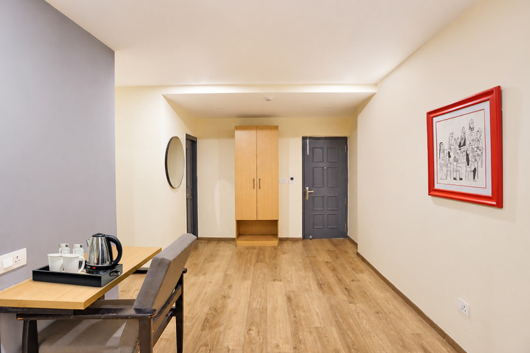 Interior 4, Townhouse Paldi Bus Terminal Ahmedabad, Ahmadabad