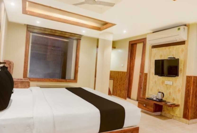 Room 3, Deluxe Aarunya Residency And Banquets, Patna