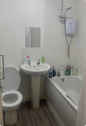 Bathroom 3, Glasgow City Escape - 2 Bedroom Apartment, Glasgow