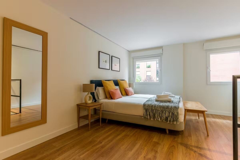 Room 1, Edmond Vibes Plaza de Castilla, Madrid