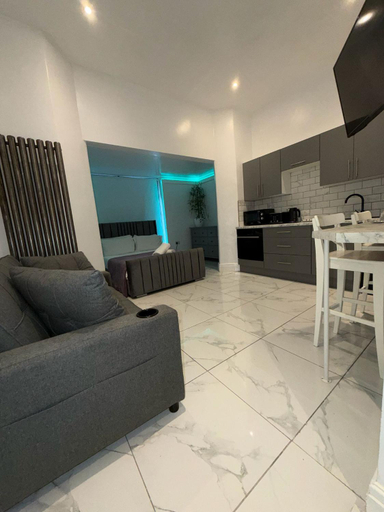 Others, Alexander's luxury rooms all en-suite, 1 apartment with spa bath, Blackpool