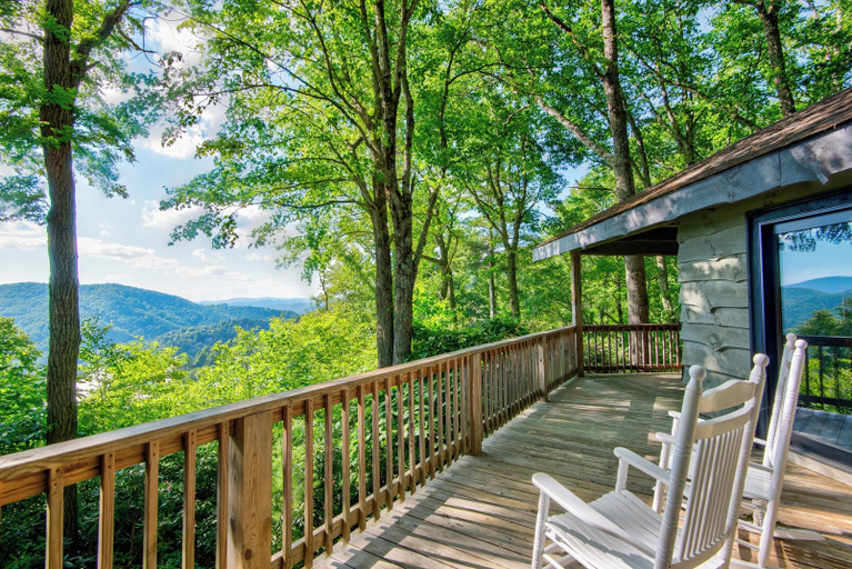 Interior 2, Crystal View, Watauga
