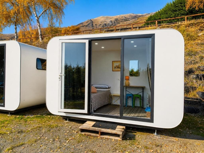 Exterior 2, Sundale LUMI Pods, Queenstown-Lakes