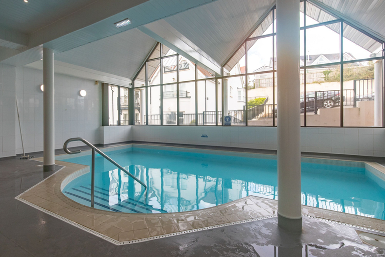 Room 3, Bryn Y Mor - Tenby Apartment Sea Views, Pembrokeshire