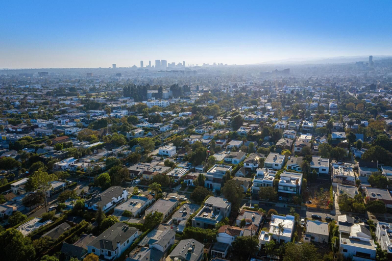 Exterior 4, Gardner Modern, Los Angeles