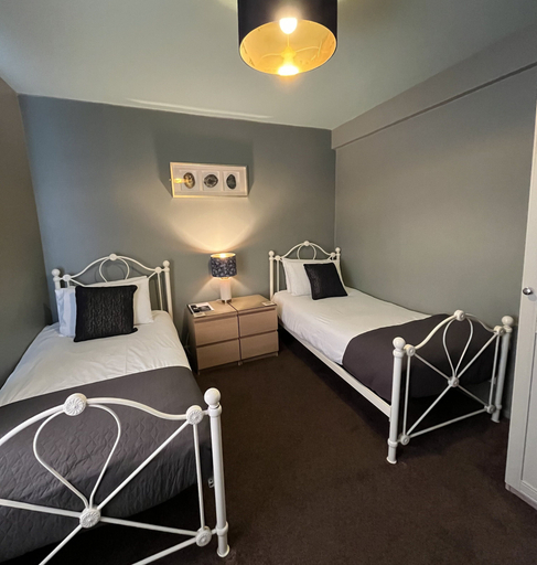 Bedroom 2, Smugglers Haunt Hotel, Torbay