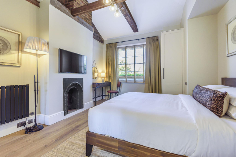 Bedroom 2, Oak & Poppy Apartments, London