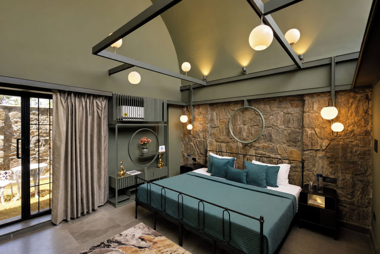Room 1, ELIVAAS Stone Age 6BHK Villa with Pool, Jaipur