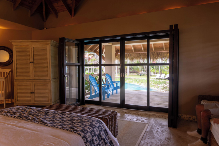Room 2, Beachfront Paradise Pool & Staff, Sosua