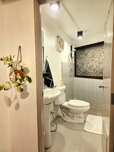 Bathroom 3, Home16 Hostel 16, Khlong Toey
