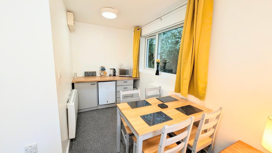 5, Parkside Lodge Hotel, Cornwall