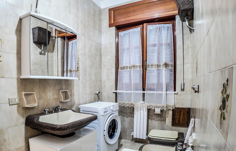 Bathroom 2, Casa Vacanze Policoro, Matera