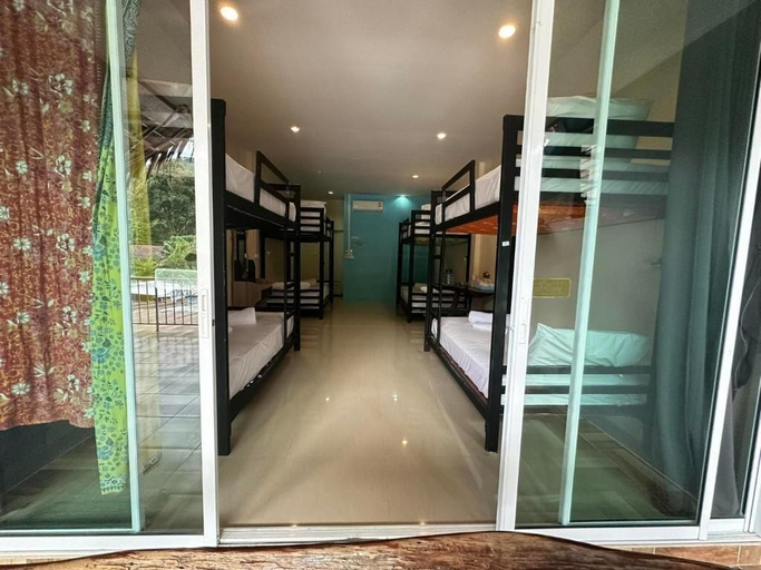 Others 5, painting family hostel, Phanom