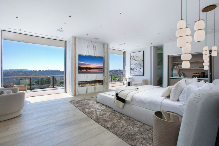 Exterior 2, Highridge One, Los Angeles