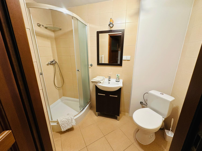 Bathroom 3, Wygodne Spanie, Lesko