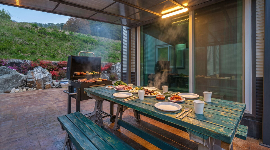 Food & Drinks 5, Hongcheon Pension 150, Hongcheon