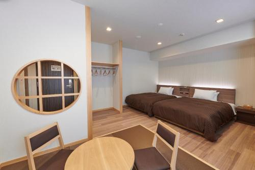 Others 2, Hotel Sun Clover Misato, Misato City